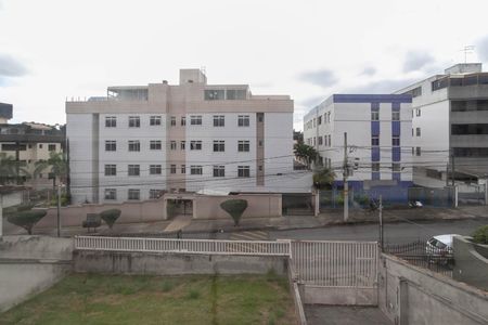 Mezanino - Vista de casa à venda com 3 quartos, 250m² em Castelo, Belo Horizonte