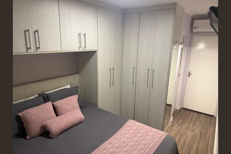 Casa de condomínio à venda com 215m², 3 quartos e 2 vagas Casa de condomínio à venda com 215m², 3 quartos e 2 vagasQuarto 3