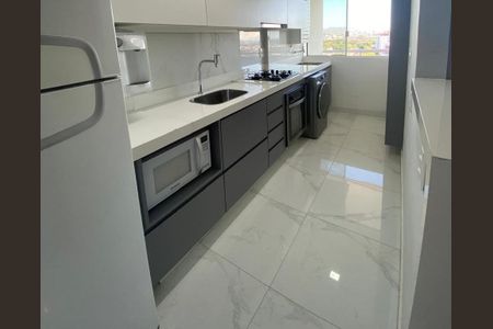 Apartamento para alugar com 2 quartos, 69m² em Jardim Vinte e Cinco de Agosto, Duque de Caxias