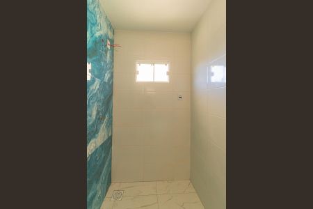 Casa à venda com 114m², 2 quartos e 1 vaga