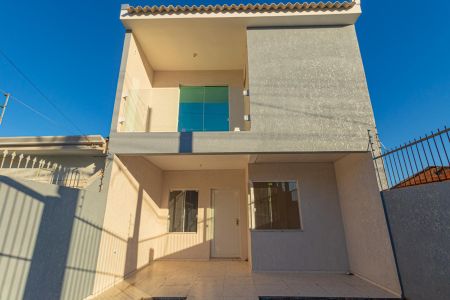 Casa à venda com 114m², 2 quartos e 1 vaga