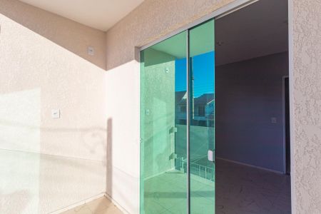 Casa à venda com 114m², 2 quartos e 1 vaga
