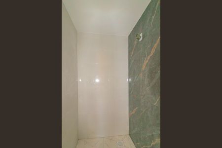 Casa à venda com 114m², 2 quartos e 1 vaga