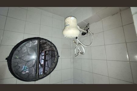Casa para alugar com 80m², 2 quartos e 1 vaga Casa para alugar com 80m², 2 quartos e 1 vagaBanheiro de serviço
