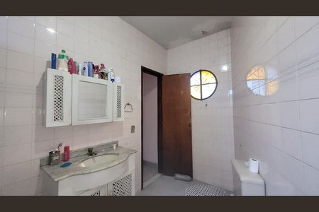 Casa para alugar com 80m², 2 quartos e 1 vaga Casa para alugar com 80m², 2 quartos e 1 vagaBanheiro da Suíte