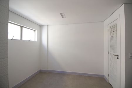 Apartamento para alugar com 105m², 3 quartos e 1 vagaÁrea de Serviço