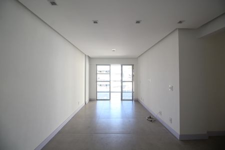Apartamento para alugar com 105m², 3 quartos e 1 vagaSala