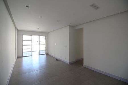 Sala de apartamento para alugar com 3 quartos, 105m² em Jacarepaguá, Rio de Janeiro