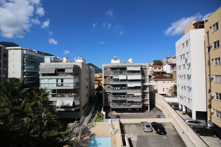 Apartamento para alugar com 105m², 3 quartos e 1 vagaSala - Vista