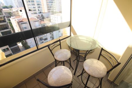 Apartamento à venda com 70m², 3 quartos e 1 vagaSala - Varanda