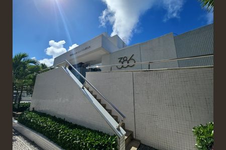 Apartamento para alugar com 80m², 1 quarto e 1 vagaFachada e portaria