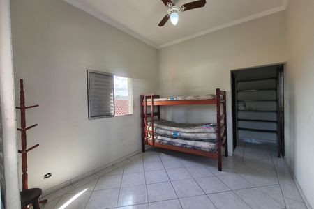 Casa para alugar com 270m², 4 quartos e 4 vagas Casa para alugar com 270m², 4 quartos e 4 vagasSuite 1