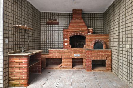 Casa para alugar com 270m², 4 quartos e 4 vagas Casa para alugar com 270m², 4 quartos e 4 vagasChurrasqueira