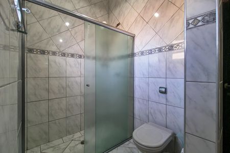 Casa para alugar com 270m², 4 quartos e 4 vagas Casa para alugar com 270m², 4 quartos e 4 vagasBanheiro da Suíte 3