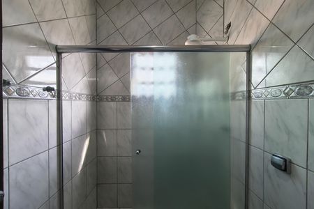 Casa para alugar com 270m², 4 quartos e 4 vagas Casa para alugar com 270m², 4 quartos e 4 vagasBanheiro da Suíte 1