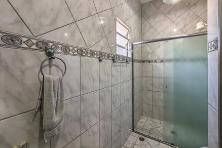 Casa para alugar com 270m², 4 quartos e 4 vagas Casa para alugar com 270m², 4 quartos e 4 vagasBanheiro da Suíte 3
