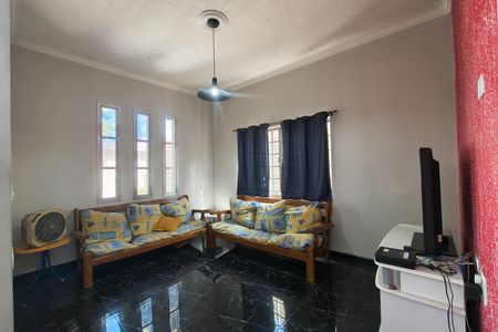 Sala de casa para alugar com 4 quartos, 270m² em Vila Caiçara, Praia Grande