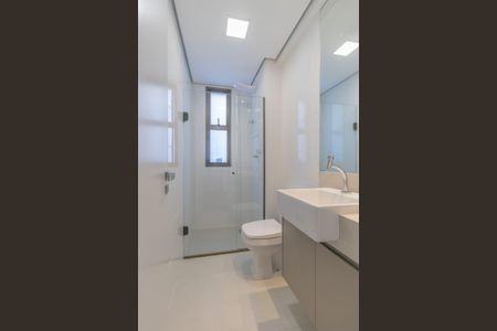 Apartamento à venda com 74m², 3 quartos e 2 vagas Apartamento à venda com 74m², 3 quartos e 2 vagasBanheiro Social