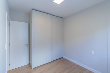Apartamento à venda com 74m², 3 quartos e 2 vagas Apartamento à venda com 74m², 3 quartos e 2 vagasQuarto 2