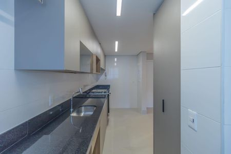 Apartamento à venda com 74m², 3 quartos e 2 vagas Apartamento à venda com 74m², 3 quartos e 2 vagasCozinha
