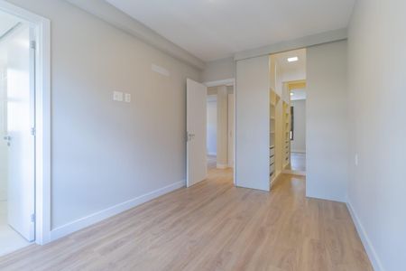 Apartamento à venda com 74m², 3 quartos e 2 vagas Apartamento à venda com 74m², 3 quartos e 2 vagasQuarto Suíte