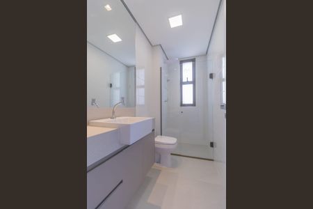 Apartamento à venda com 74m², 3 quartos e 2 vagas Apartamento à venda com 74m², 3 quartos e 2 vagasBanheiro da Suíte