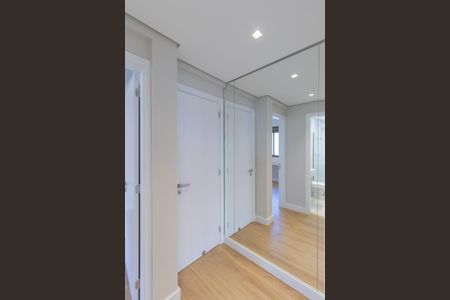 Apartamento à venda com 74m², 3 quartos e 2 vagas Apartamento à venda com 74m², 3 quartos e 2 vagasCorredor