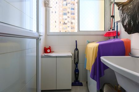 Apartamento à venda com 50m², 2 quartos e 1 vaga Apartamento à venda com 50m², 2 quartos e 1 vagaÁrea de Serviço