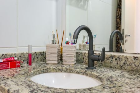 Apartamento à venda com 50m², 2 quartos e 1 vaga Apartamento à venda com 50m², 2 quartos e 1 vagaBanheiro