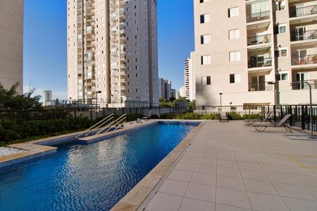 Apartamento à venda com 50m², 2 quartos e 1 vaga Apartamento à venda com 50m², 2 quartos e 1 vagaÁrea comum - Piscina