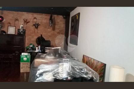 Casa à venda com 6 quartos, 750m² em Jardim Sao Bento, São Paulo