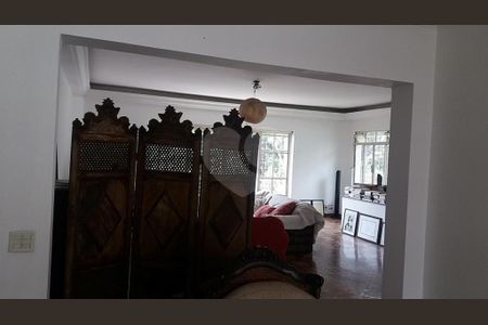 Casa à venda com 6 quartos, 750m² em Jardim Sao Bento, São Paulo