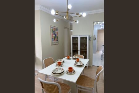 Sala de apartamento à venda com 2 quartos, 59m² em Jardim Santo André, Santo André