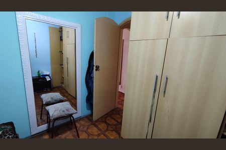 Casa à venda com 350m², 5 quartos e 4 vagasQuarto 2