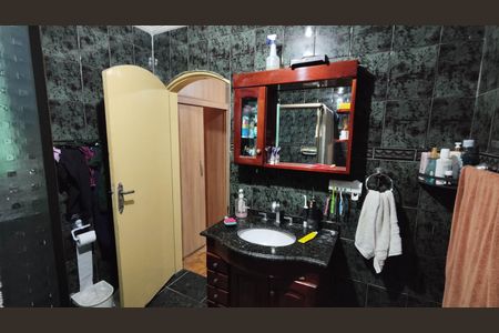 Casa à venda com 350m², 5 quartos e 4 vagasBanheiro da Suite