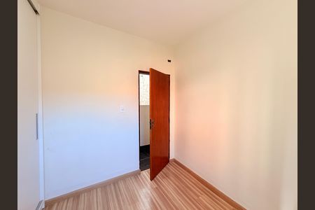 Casa à venda com 160m², 3 quartos e 2 vagasQuarto 2