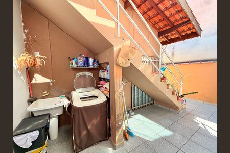 Casa à venda com 160m², 3 quartos e 2 vagasÁrea de Serviço 2