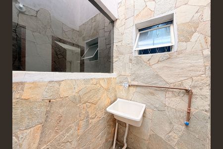 Casa à venda com 160m², 3 quartos e 2 vagasÁrea de Serviço