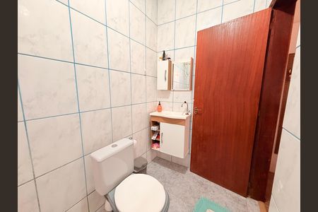 Casa à venda com 160m², 3 quartos e 2 vagasBanheiro Social 2