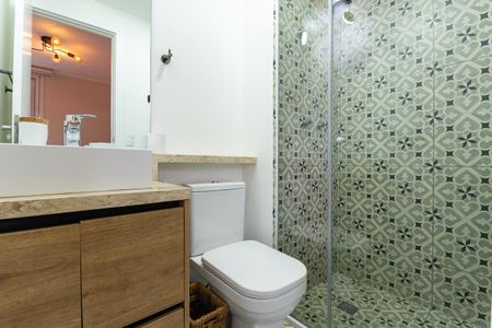 Apartamento para alugar com 64m², 2 quartos e 2 vagas Apartamento para alugar com 64m², 2 quartos e 2 vagasBanheiro do quarto 2 Suíte