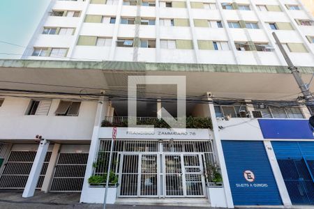 Studio para alugar com 48m², 1 quarto e 1 vaga Studio para alugar com 48m², 1 quarto e 1 vagaFachada