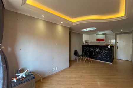 Sala de apartamento para alugar com 3 quartos, 62m² em Parque Bristol, São Paulo
