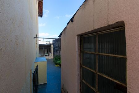 Casa à venda com 120m², 5 quartos e 4 vagas Casa à venda com 120m², 5 quartos e 4 vagasCorredor Externo