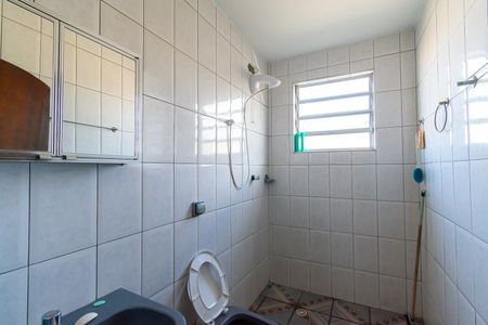 Casa à venda com 120m², 5 quartos e 4 vagas Casa à venda com 120m², 5 quartos e 4 vagasBanheiro 2