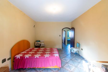 Casa à venda com 120m², 5 quartos e 4 vagas Casa à venda com 120m², 5 quartos e 4 vagasQuarto 4