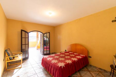 Casa à venda com 120m², 5 quartos e 4 vagas Casa à venda com 120m², 5 quartos e 4 vagasQuarto 4