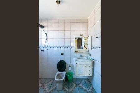 Casa à venda com 120m², 5 quartos e 4 vagas Casa à venda com 120m², 5 quartos e 4 vagasBanheiro da Suíte