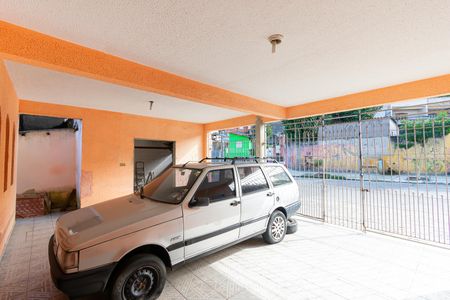 Casa à venda com 120m², 5 quartos e 4 vagas Casa à venda com 120m², 5 quartos e 4 vagasGaragem
