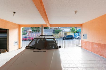 Casa à venda com 120m², 5 quartos e 4 vagas Casa à venda com 120m², 5 quartos e 4 vagasGaragem