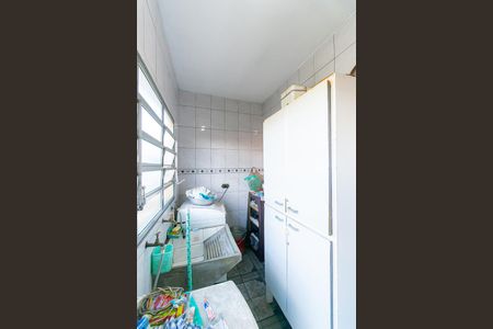 Casa à venda com 120m², 5 quartos e 4 vagas Casa à venda com 120m², 5 quartos e 4 vagasÁrea de Serviço